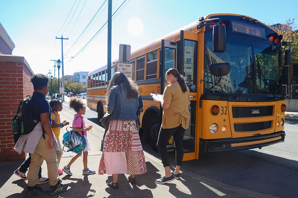 Hamilton County School district to consider new bus contractor ...