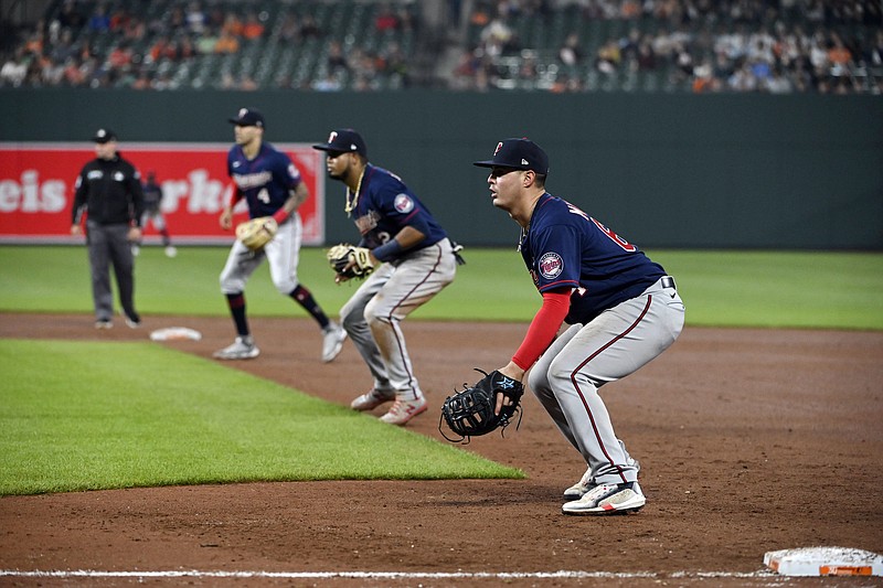 MLB enters new era as spring training's start brings pitch clocks, shift  limits, bigger bases