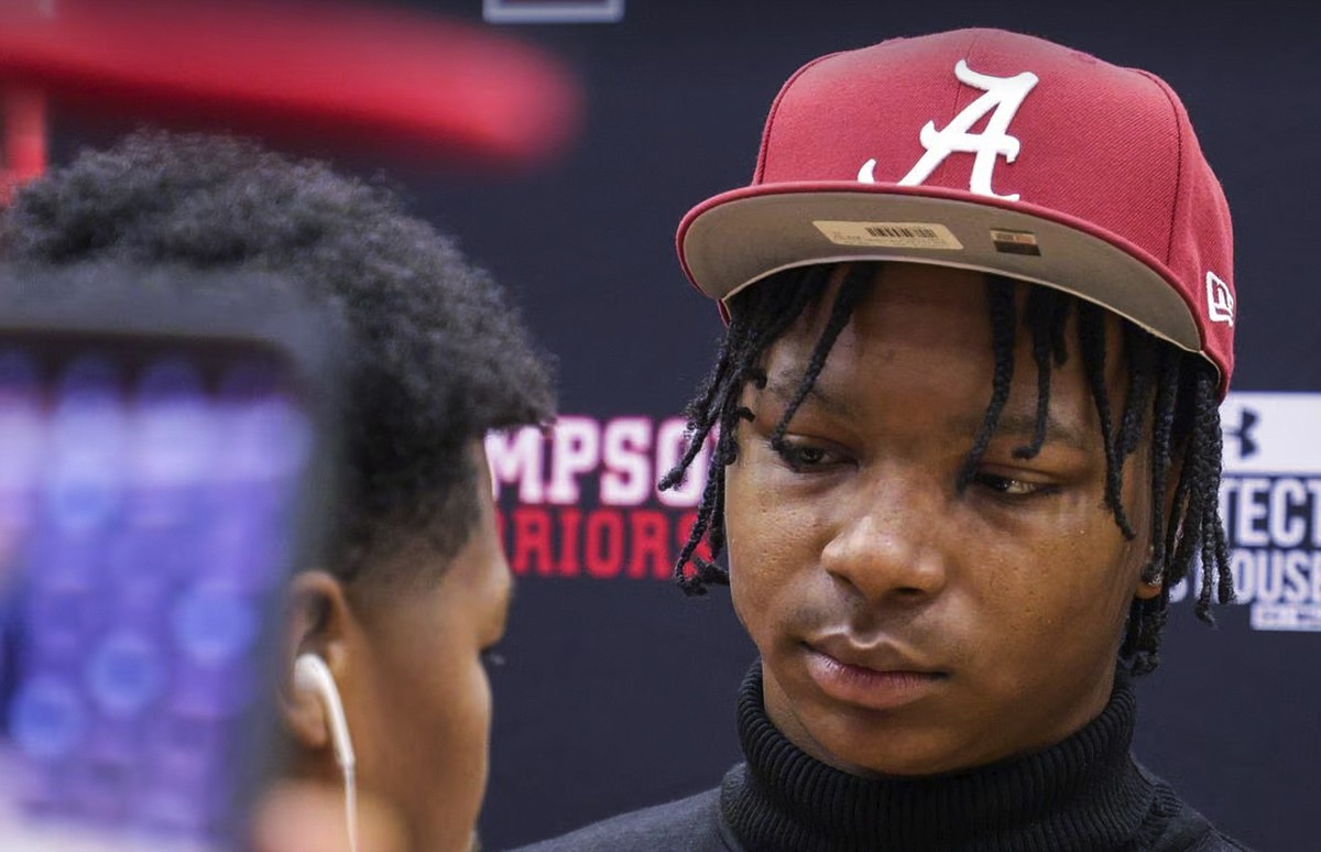 Devin Riddle Alabama Deputies: Alabama player drove 141 mph to evade traffic stop ...