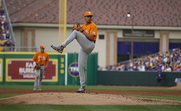 Errors doom No. 10 Vols again in another tight loss to No. 1 LSU