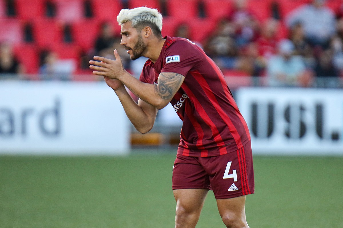 Chattanooga Red Wolves win with bonanza of late goals | Chattanooga ...