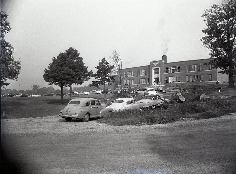 Chattanooga News-Free Press archive photo via ChattanoogaHistory.com. / This 1963 photo of Elbert Long School was taken by newspaper photographer John Goforth.