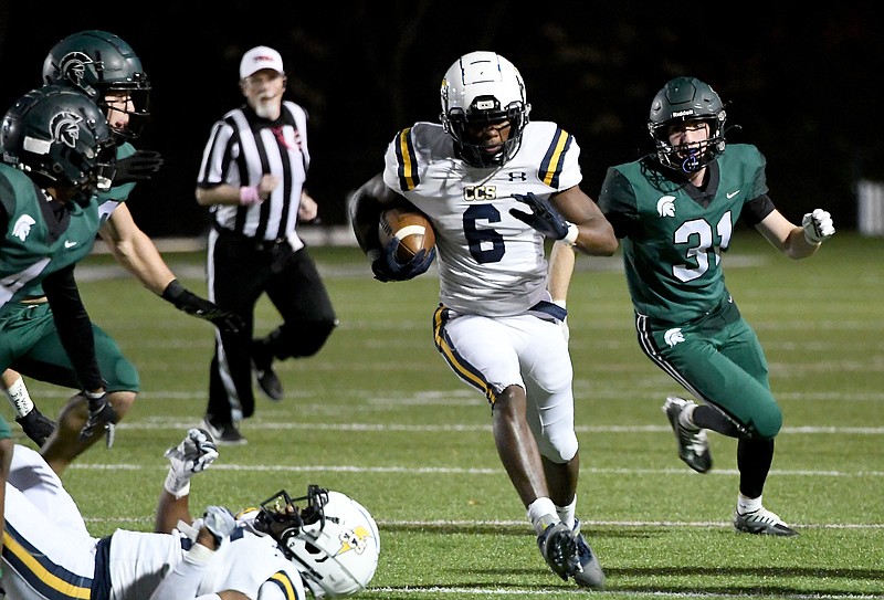 Staff file photo by Robin Rudd / Boo Carter (6), who was a Tennessee Titans Mr. Football finalist as a junior last fall at Chattanooga Christian before transferring to Brainerd, is ranked as the state's No. 1 college football recruit in the class of 2024.