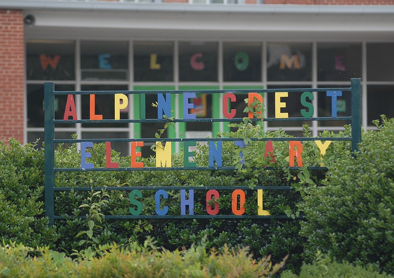 Staff File Photo / Alpine Crest Elementary is seen on Stagg Drive in Red Bank, Tenn.