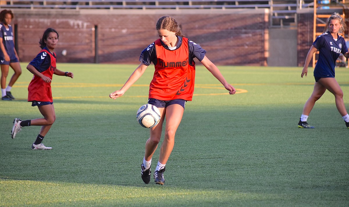 Silverdale Baptist senior Addie Chapman’s debut for Chattanooga FC ...