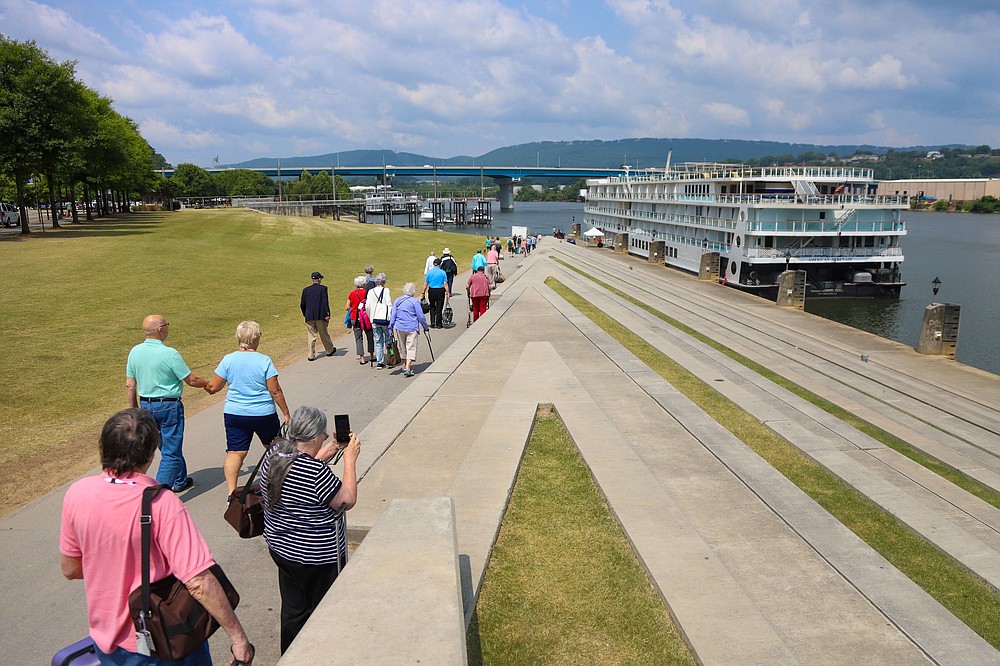 Cruise Line Docks Newest Ship At Ross S Landing In Chattanooga   102826755 060823 Boat03  2  T1000 