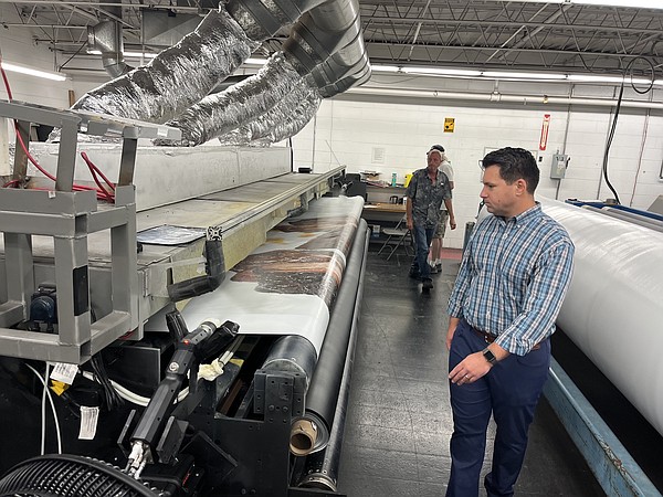 Chattanooga's Convergent Print aligns with British billboard giant to boost air cleaning technology - Vimarsana News
