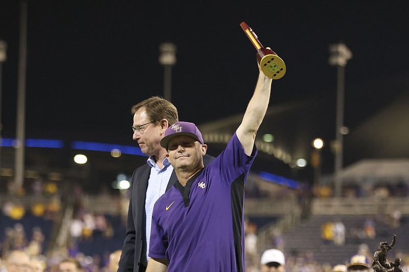 Report: LSU hires University of Arizona head coach Jay Johnson to