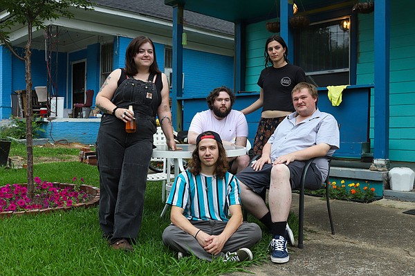 Classic country sound being embraced by local LGBTQ+ musicians | Chattanooga Times Free Press - Vimarsana News