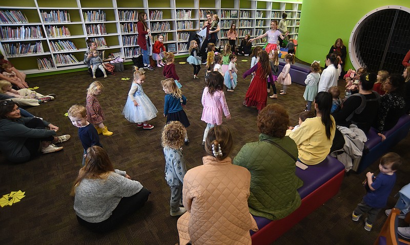 Staff File Photo By Matt Hamilton / Bella Ballerina ballet studio director Hannah Cummings leads a group of preschool children as they dance during a Ballet and Bookworms event at the Chattanooga Public Library on Friday, Feb. 17, 2023.