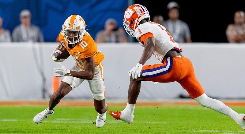 Tennessee Football: Will Squirrel White emerge as a top WR next year?