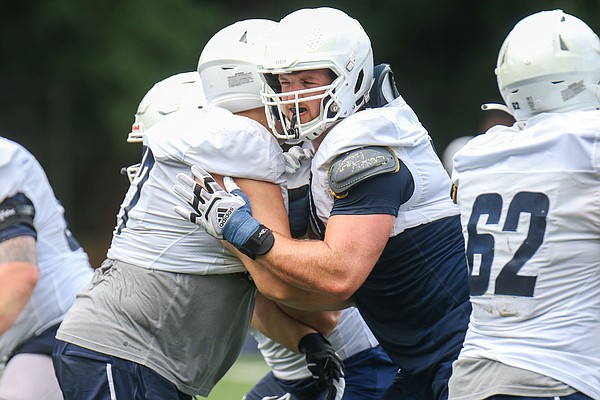 UTC's Griffin McDowell brings veteran presence to O-line in first year with Mocs - Vimarsana News