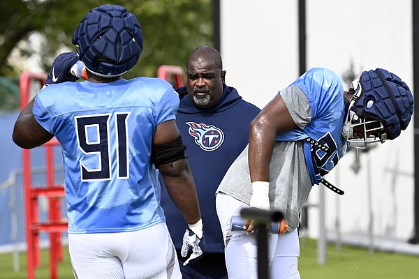 Tony Dews, Brian Gardner to Represent Titans in Inaugural NFL