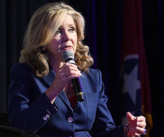 Sen. Blackburn backs quantum development in visit to Chattanooga ...