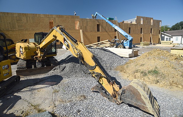 Stanley School, apartments remake McCallie Avenue block near downtown Chattanooga - Vimarsana News