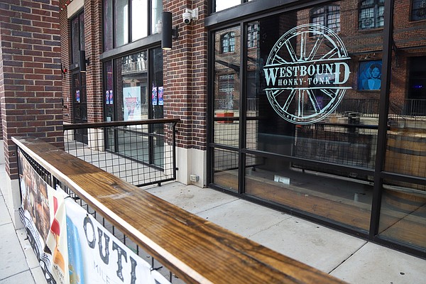 Station Street bar Westbound given 3-day beer permit suspension after customers fight cops - Vimarsana News