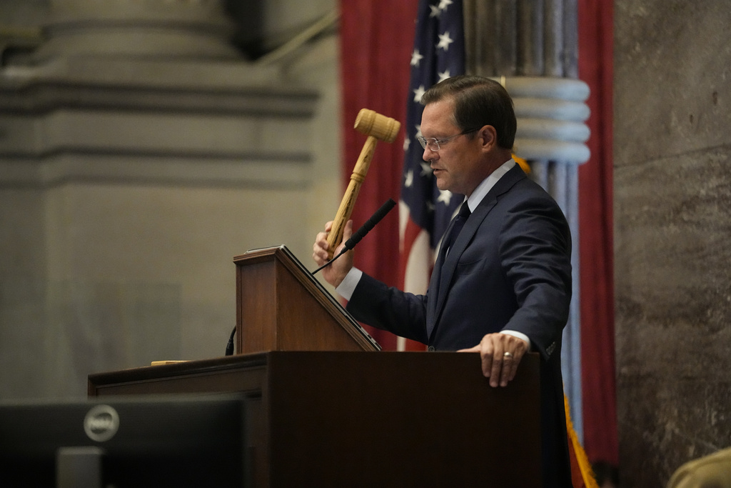House Speaker Cameron Sexton, R-Crossville, gavels in a special session of the state legislature, Monday, Aug. 21, 2023, in Nashville, Tenn. (AP Photo/George Walker IV)