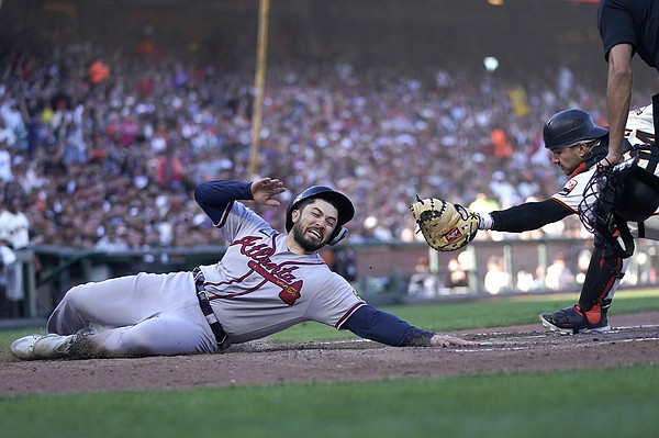 Stymied all night, SF Giants walked off by Braves in series opener