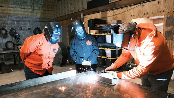 Chattanooga-based Chambers Welding and Fabrication works to strengthen the community through its MetalMakers welding classes - Vimarsana News