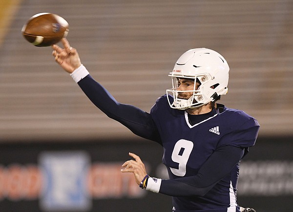 Now settled in at UTC, Artopoeus ready to lead Mocs' chase for playoffs - Vimarsana News