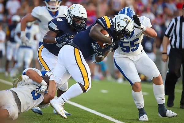 Chattanooga Christian School athlete runs wild to earn player of the week honors - Vimarsana News