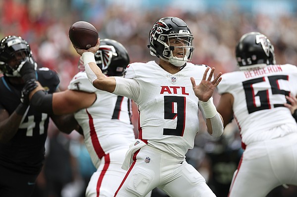 Atlanta Falcons select quarterback Desmond Ridder in third round