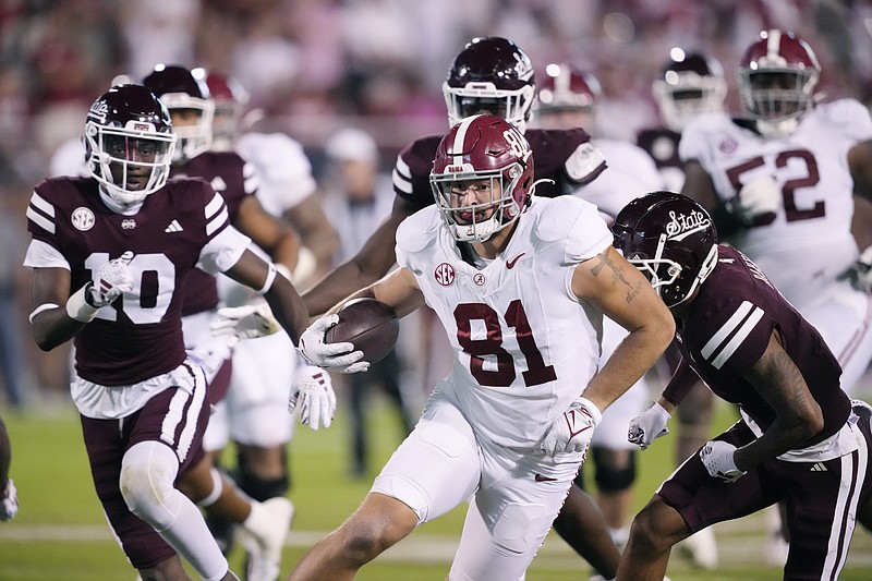 Max Johnson throws 2 TD passes for Texas A&M in 34-22 win as