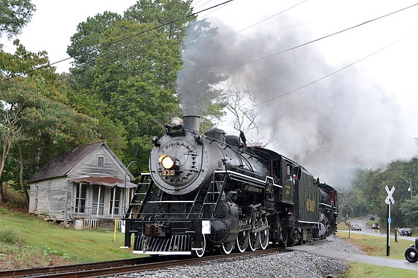 Steam train rides: Take a trip back in time on these vintage trains