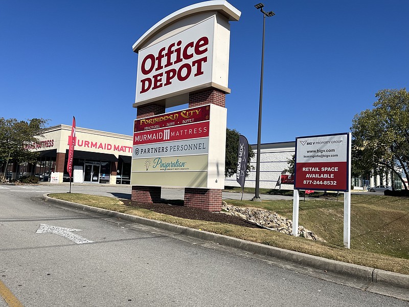 Staff Photo by Dave Flessner / A retail center at 2273 Gunbarrel Road, shown Tuesday, was sold last month for $6.1 million to a Miami investment group. The property contains an Office Depot, Forbidden City buffet restaurant, a MurMaid Mattress store and two other commercial sites.