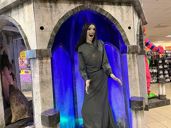 Halloween spending projected to hit record high this year | Chattanooga Times Free Press - Vimarsana News