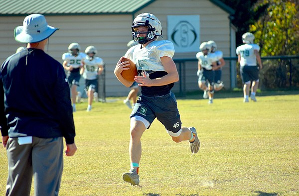 Silverdale Baptist football standout Caleb Greco personifies team's toughness heading into playoffs - Vimarsana News