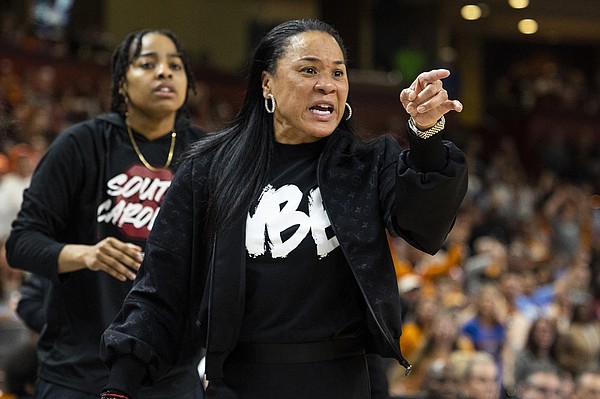 Dawn Staley’s roster skills help Gamecocks return to No. 1 ...