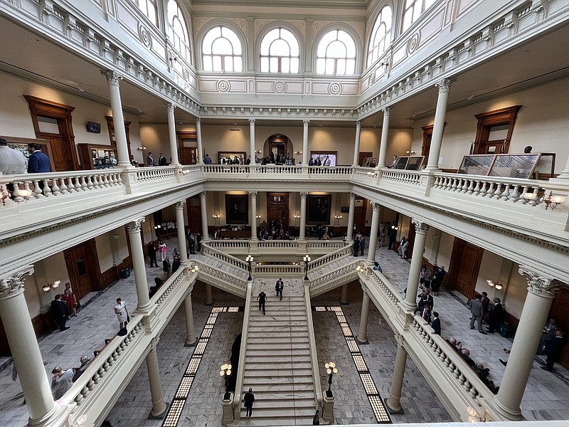 Balance of political power on table when lawmakers gather for