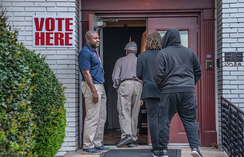 Voters enter a polling place in Nashville on Nov. 8, 2022. / Tennessee Lookout Photo by John Partipilo