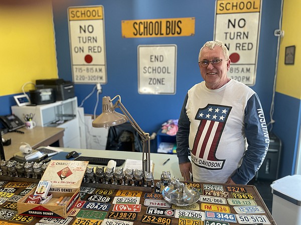 Kennedy: Yard sale devotee has set up shop on Highway 127 | Chattanooga Times Free Press - Vimarsana News