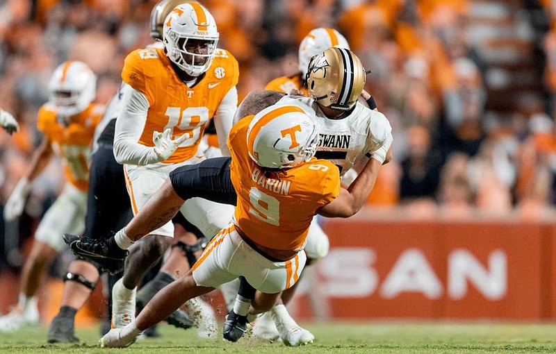 Tennessee Athletics photo / Tennessee senior defensive end Tyler Baron has entered the NCAA transfer portal for his final season of eligibility.
