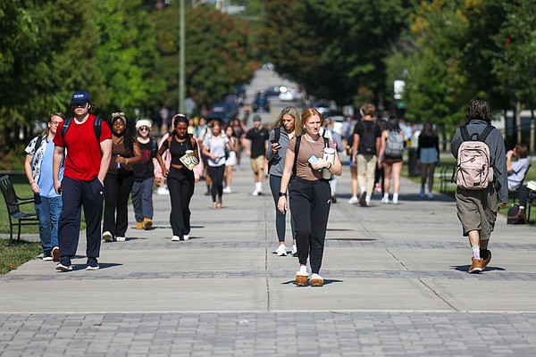 Tennessee needs more students to finish higher education to meet job needs, report says - Vimarsana News