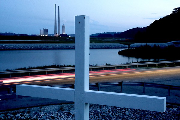 Roane County to honor clean up workers of 2008 TVA coal ash spill | Chattanooga Times Free Press - Vimarsana News