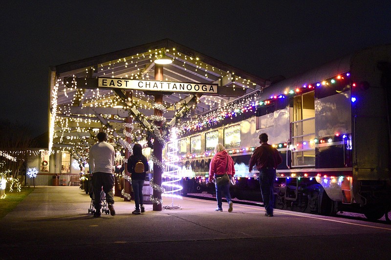 Things to do in the Chattanooga area this weekend include Christmas train rides, last minute