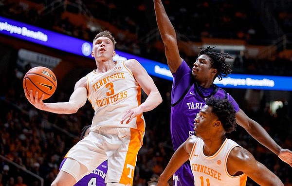 Vols not without questions during lengthy break; Walker enters portal - Vimarsana News