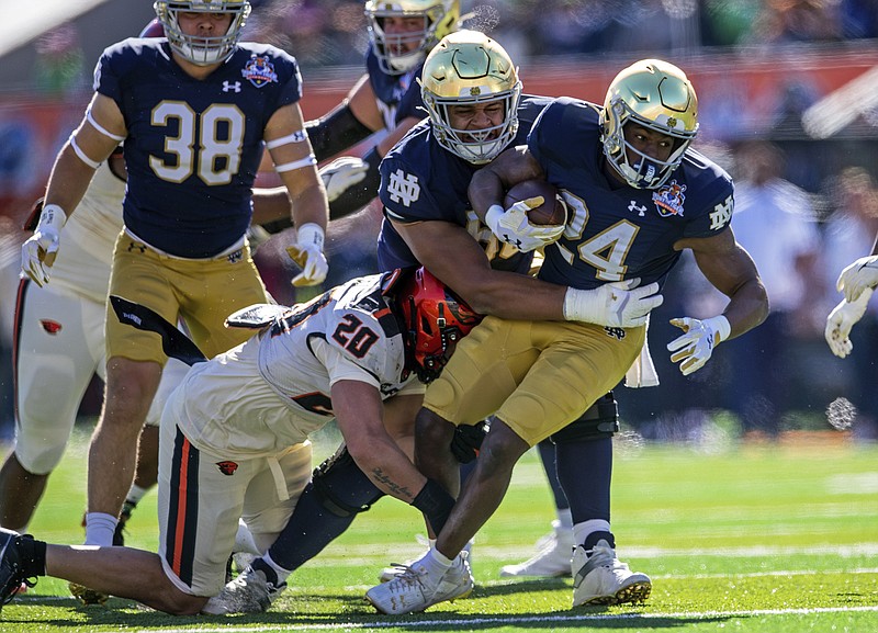 Notre Dame, Missing Seven Starters, Routs Oregon State In Sun Bowl 