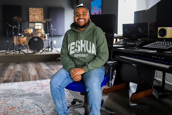 Couple bringing vision of Christian music hub to studio on Chattanooga's M.L. King Boulevard - Vimarsana News
