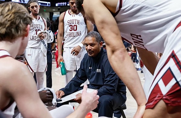 Former UTC coach Paris has Gamecocks rolling before visiting Vols | Chattanooga Times Free Press - Vimarsana News