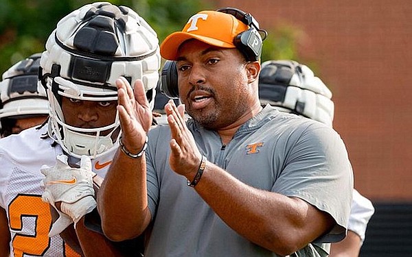 Vols looking for new running backs coach following Mack's departure | Chattanooga Times Free Press