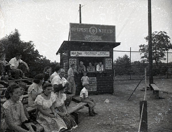 Remember When, Chattanooga? St. Elmo softball field was the place to be - Vimarsana News
