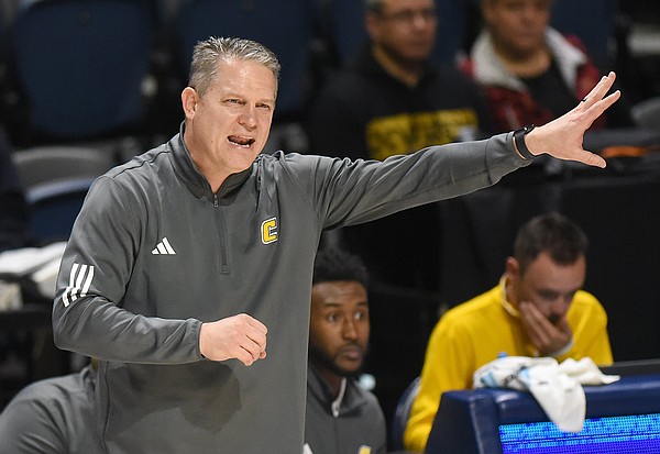 'Lethargic' Mocs suffer SoCon setback at The Citadel | Chattanooga Times Free Press - Vimarsana News