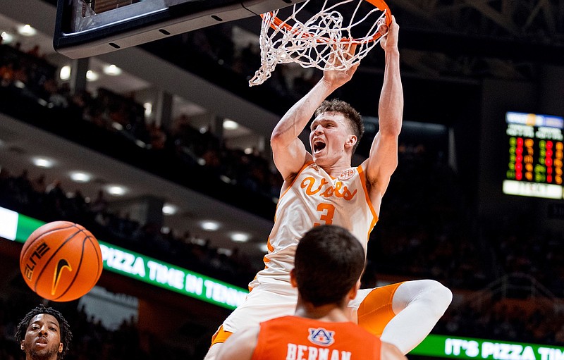 Tennessee Athletics photo by Andrew Ferguson / Tennessee fifth-year senior guard Dalton Knecht scored 39 points from various distances during Wednesday night's 92-84 comeback win over Auburn.