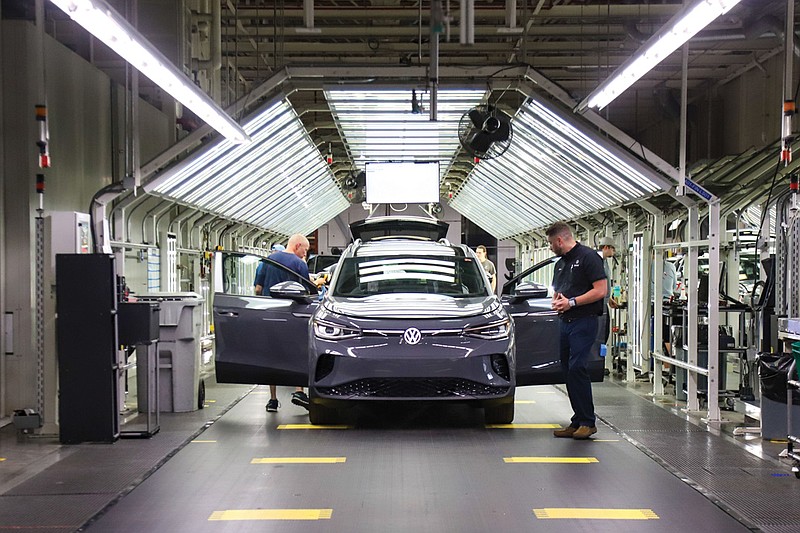 Photo by Olivia Ross / Assembly line at Volkswagen Chattanooga.