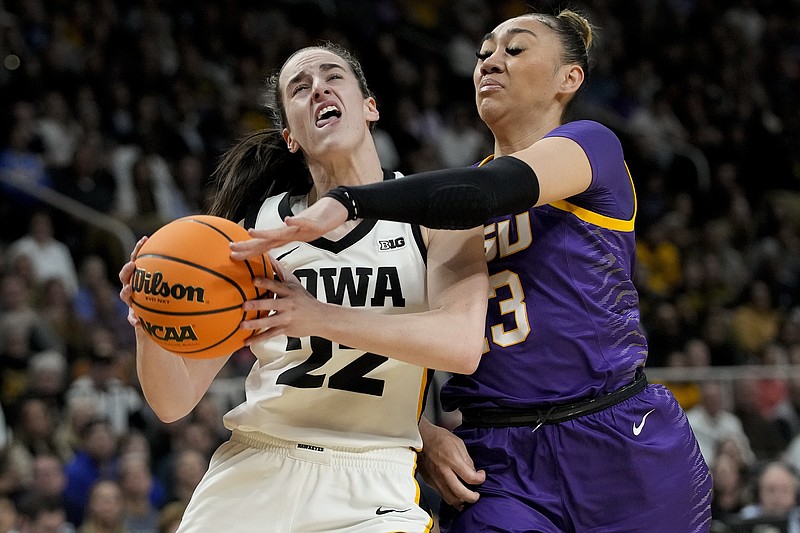 Caitlin Clark leads Iowa back to Final Four, scoring 41 points in 94-87 win  over defending champ LSU | Chattanooga Times Free Press