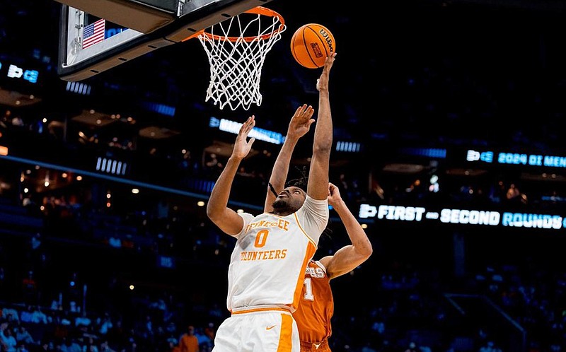 Tennessee Athletics photo by Andrew Ferguson / Tennessee 6-foot-11, 240-pound forward Jonas Aidoo has decided to enter the transfer portal and declare for the NBA draft while maintaining his eligibility.